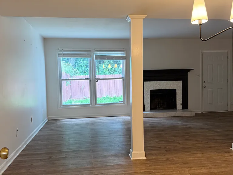 874 Baltimore Pl SW — Photo 6