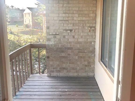 4th image of 872 Gordon Smith Blvd APT 12