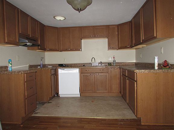 4th image of 109 W North St