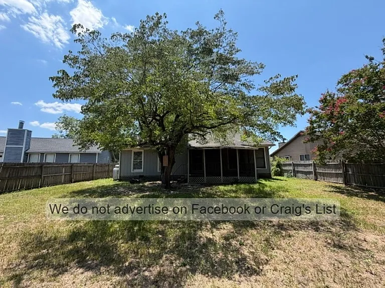 6858 Marlowe Dr — Photo 14