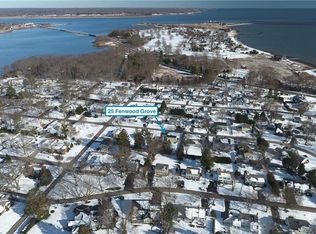 25 Fenwood Grove Rd, Old Saybrook, CT 06475