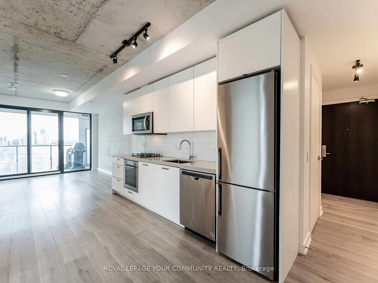 2 bed, $2,750 — Photo 3