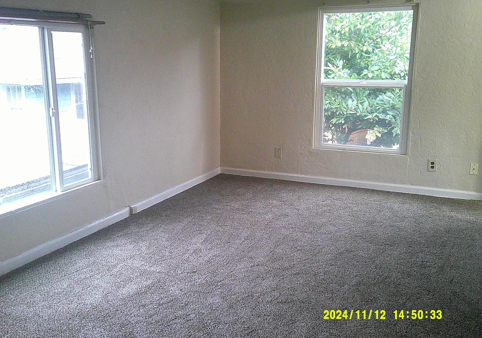 186-05 - 2056 NW Van Buren — Photo 3