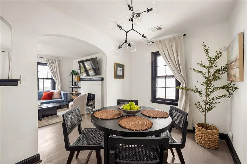 2 bed, 1.0 bath, 980 sqft, $2,250 — Photo 3