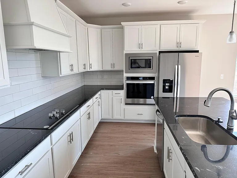 7973 Capri Ct — Photo 5
