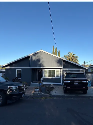 31 Adelaide Dr Photo 1