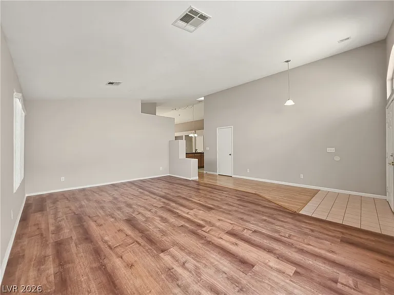 1037 Blue Lantern Dr — Photo 16