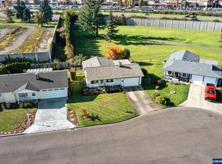 2239 Country Club Ter, Woodburn, OR