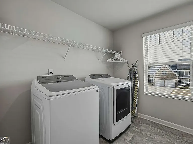 933 Nandina Ln — Photo 19