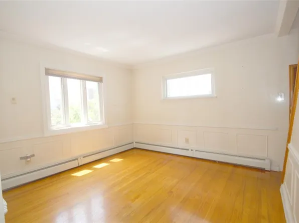 144-33 Coolidge Avenue image 7 of 16