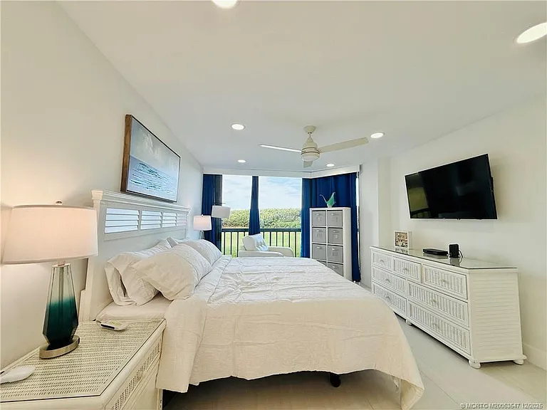 8800 S Ocean Dr #102 — Photo 52