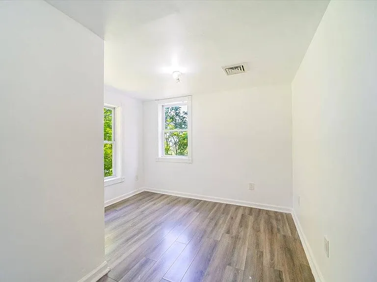 629 South Rd — Photo 26