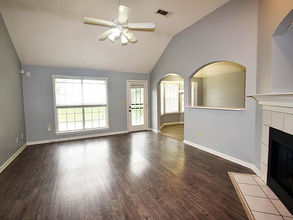 4th image of 6986 Parkbrook Ln