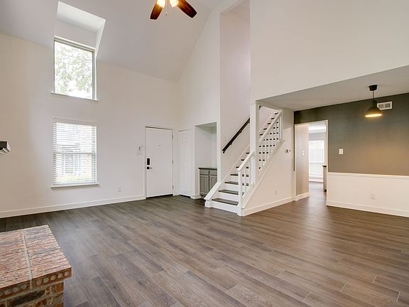 5th image of 319 Stoneledge