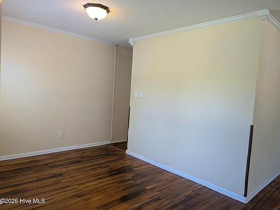 5th image of 418 Decatur Road