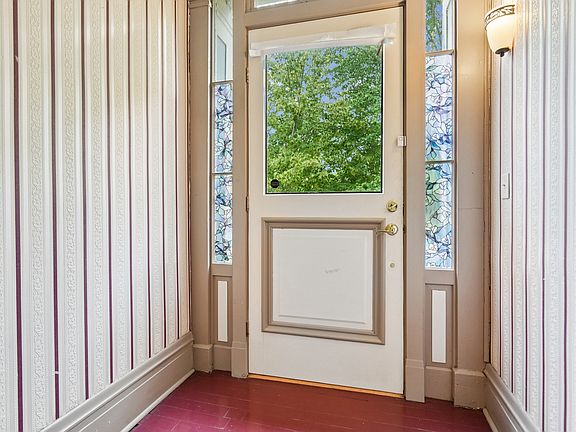 5th image of 625 23rd St