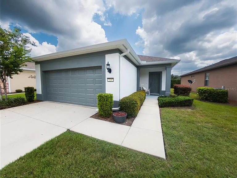 7235 SW 91st Ct — Photo 1