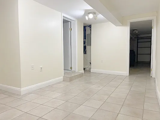 Rented by AJ Clarke | media 33