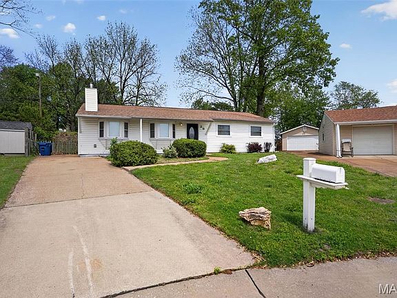 2nd image of 25 Jane Ct