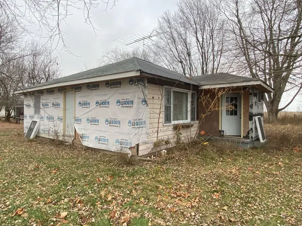 307 N Pike St, Kempton, IN 46049