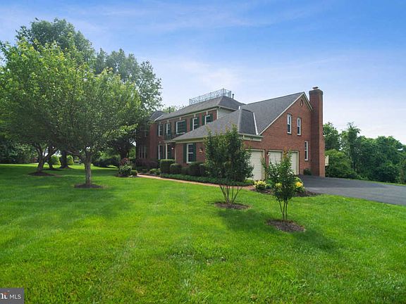 4th image of 570 Nalls Dairy Ct