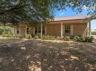 84 Reynolds Ln, Mount Vernon, TX 75457