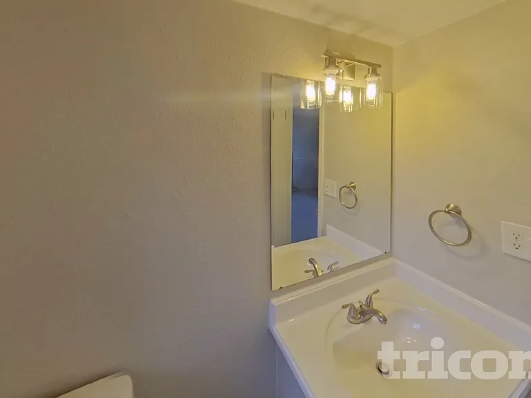 1105 Jet Wing Dr — Photo 9