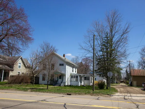 414 N Front St, Dowagiac, MI 49047