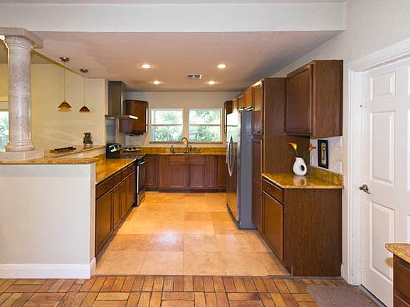 4th image of 816 Morningside Dr