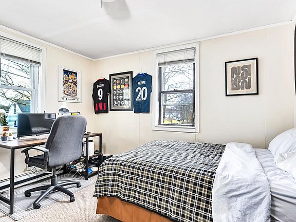 First floor bedroom #2