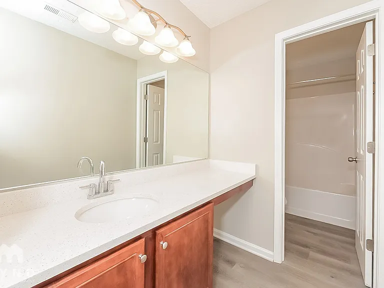 1037 Saint Augustine Pkwy — Photo 14