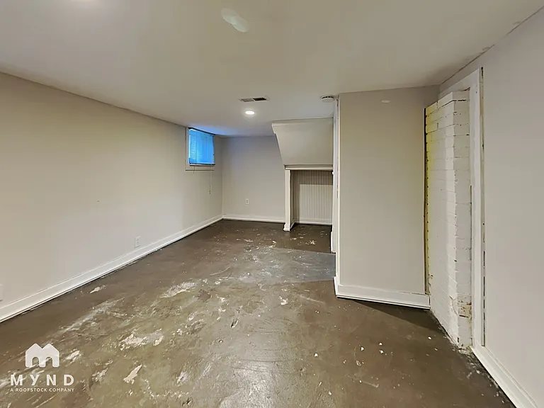 4465 N Meade St — Photo 20