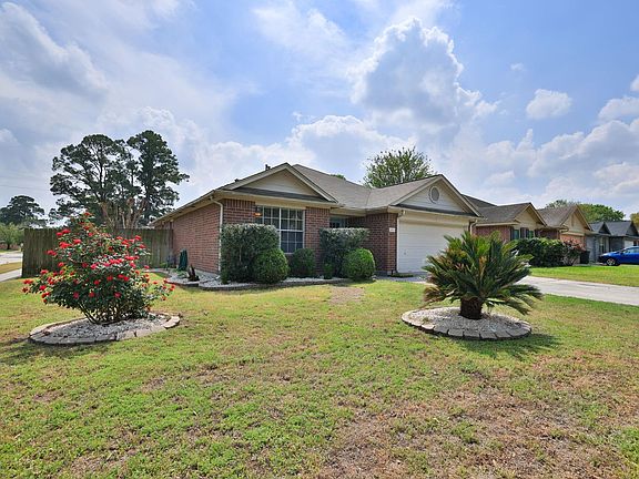 3rd image of 3803 Oak Lace Dr