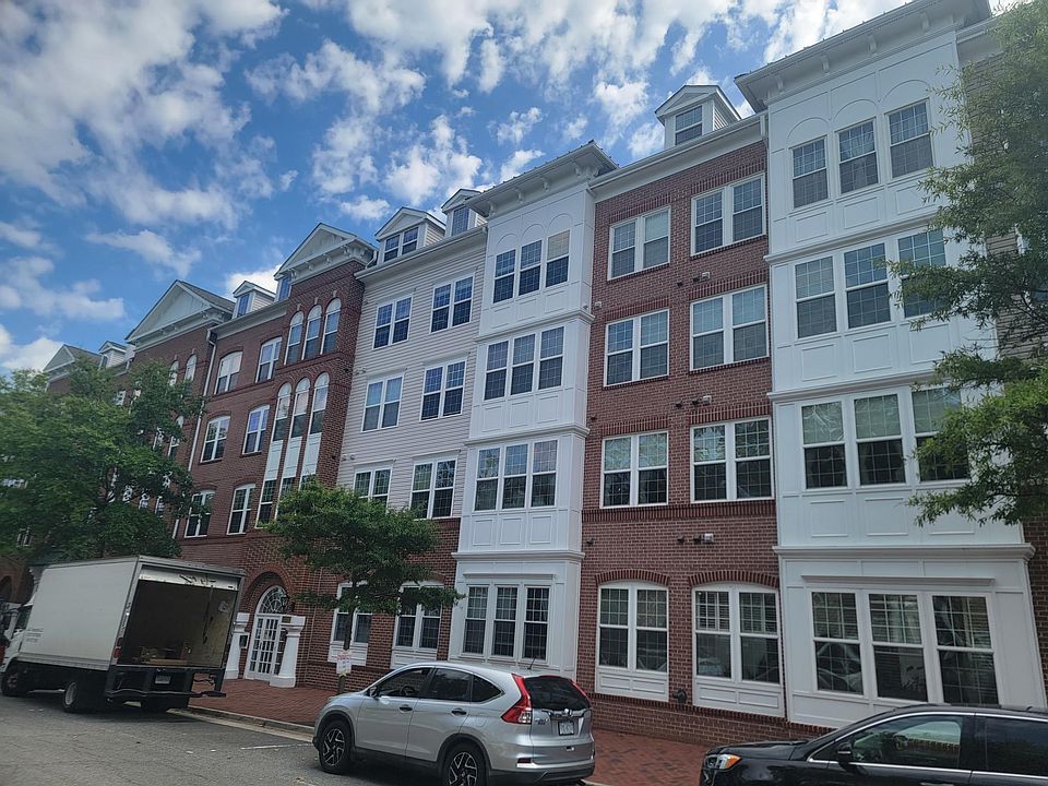1st image of 4950 Brenman Park Dr APT 103