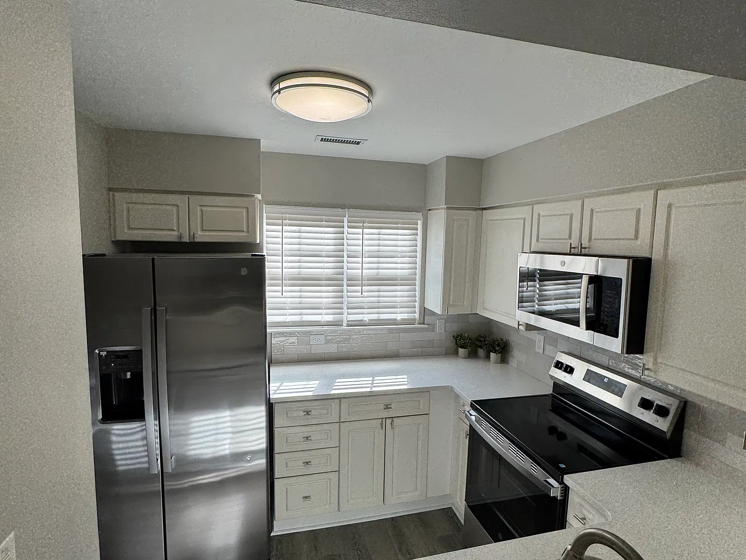 2 bed, 2.5 bath, 1152 sqft, $1,975 — Photo 3