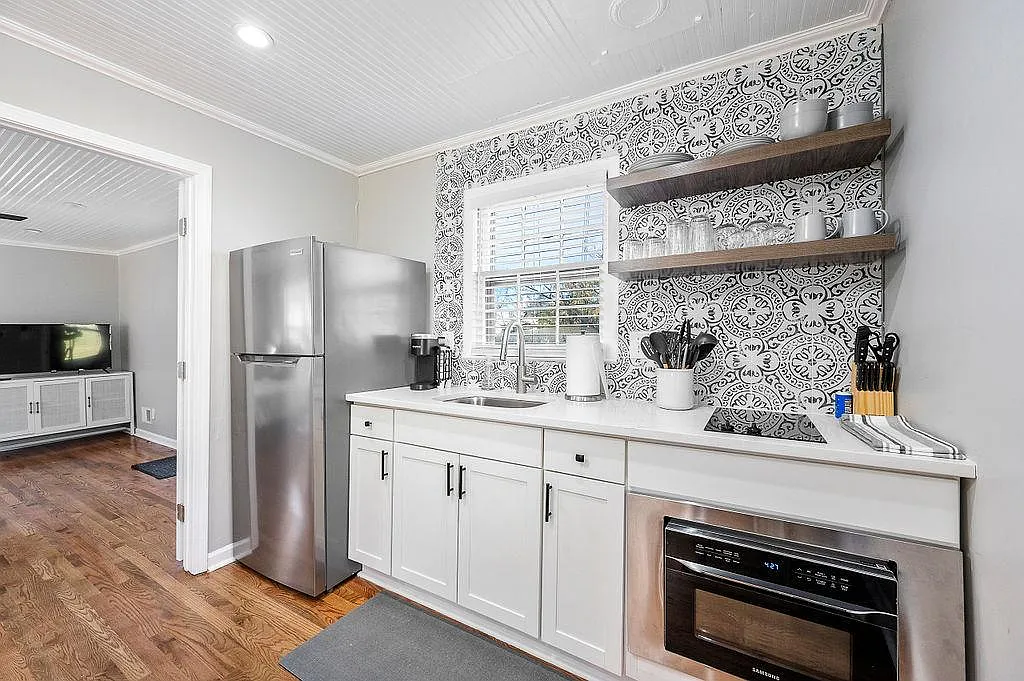 1 bed, 775 sqft, $2,950 — Photo 2