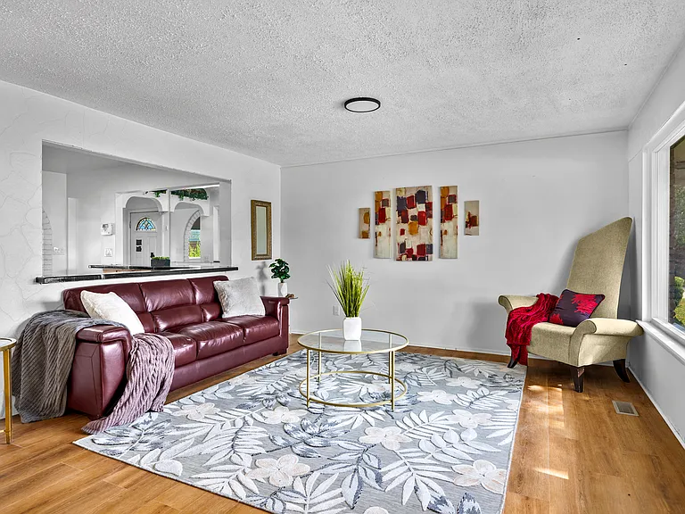 4020 Wall Ave — Photo 8