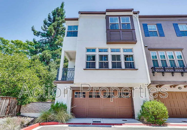 2388 Toledo Ter — Photo 25