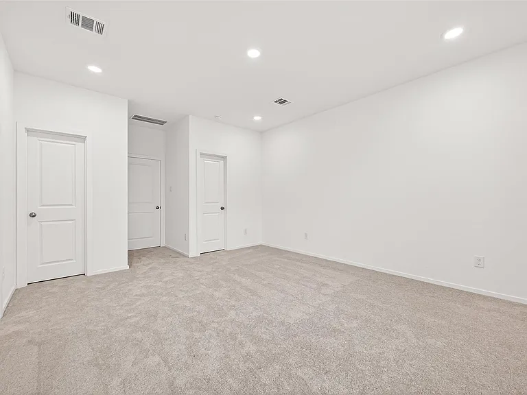 2226 Salinas Dr — Photo 22