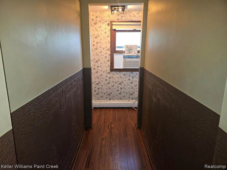 1125 S Long Lake Blvd — Photo 23