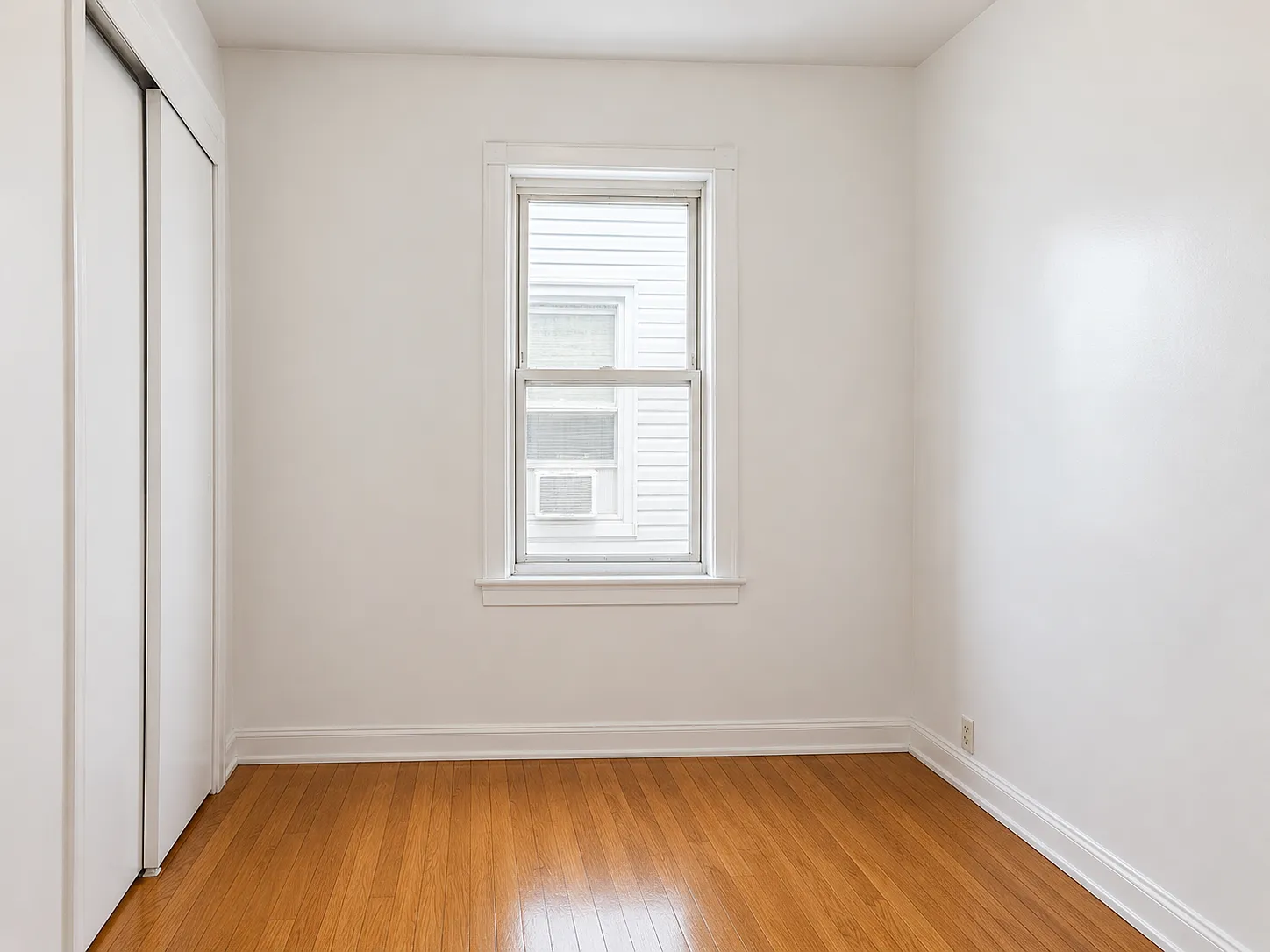 4 bed, $3,800 — Photo 4