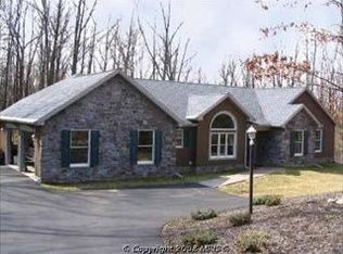 302 High Mountain Rd, Shippensburg, PA 17257