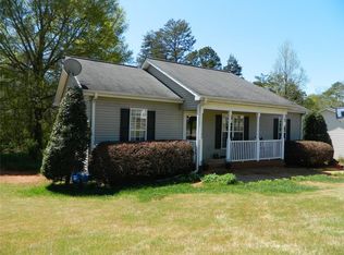 16 Susan Dr, Piedmont, SC 29673