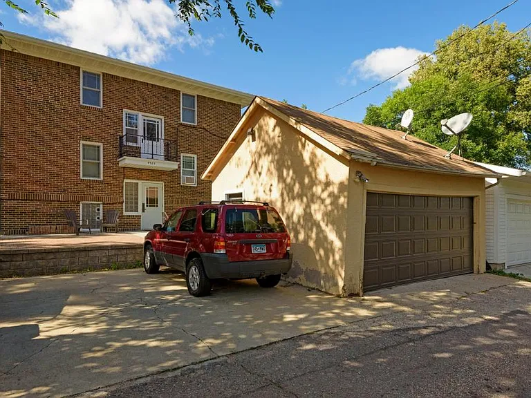 4525 Nicollet Ave #4 — Photo 11