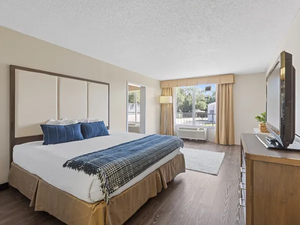 1400 W Tunnel Blvd #1, Houma, LA 70360