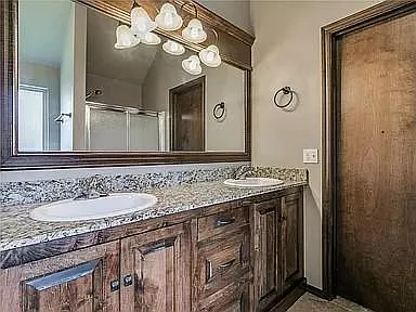 3308 Sharon Dr — Photo 9
