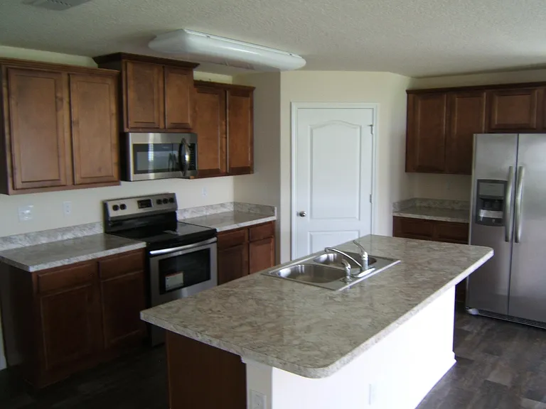 240 Blue Creek Way — Photo 10