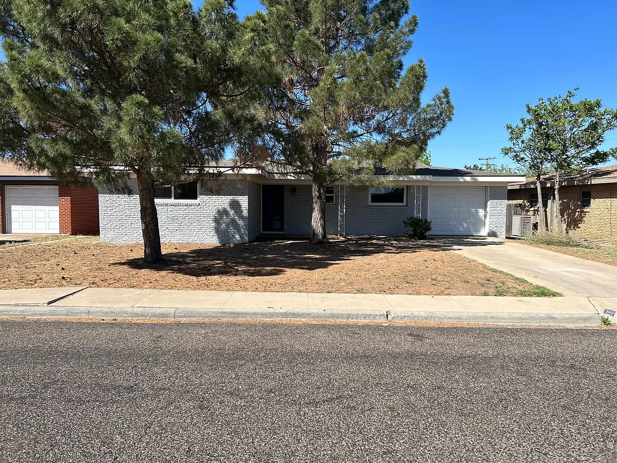 Building Photo - 4207 Dakota Ave