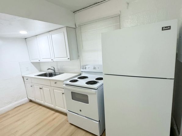 840 NW 5th Ave #1