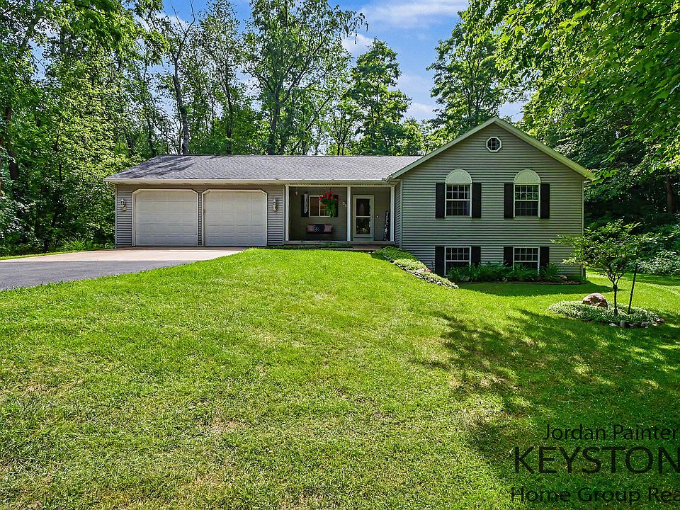 1st image of 58 Sagamore Trl SE